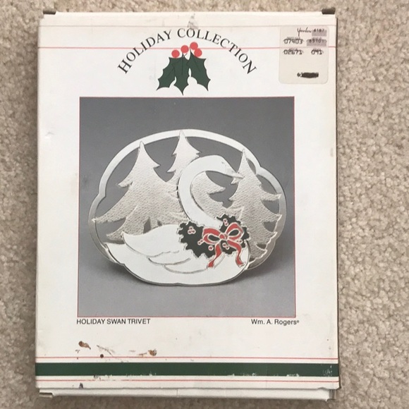 Wm. A. Rogers Christmas Sleigh Trivet in box. Silverplate with enamel. Vintage?? - Picture 4 of 5